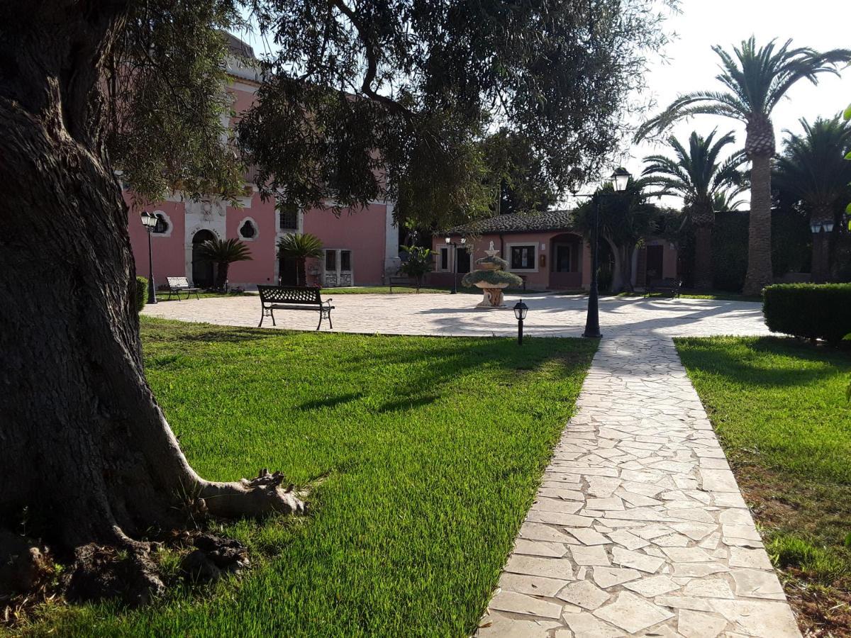 Hotel Lady Lusya Cassibile Buitenkant foto